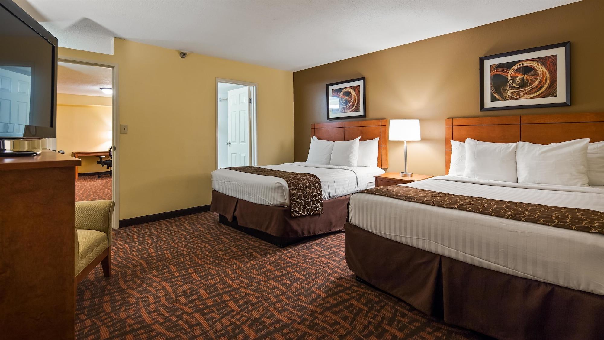 Best Western Louisville East Inn & Suites Экстерьер фото
