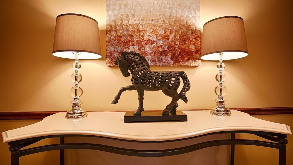 Best Western Louisville East Inn & Suites Экстерьер фото